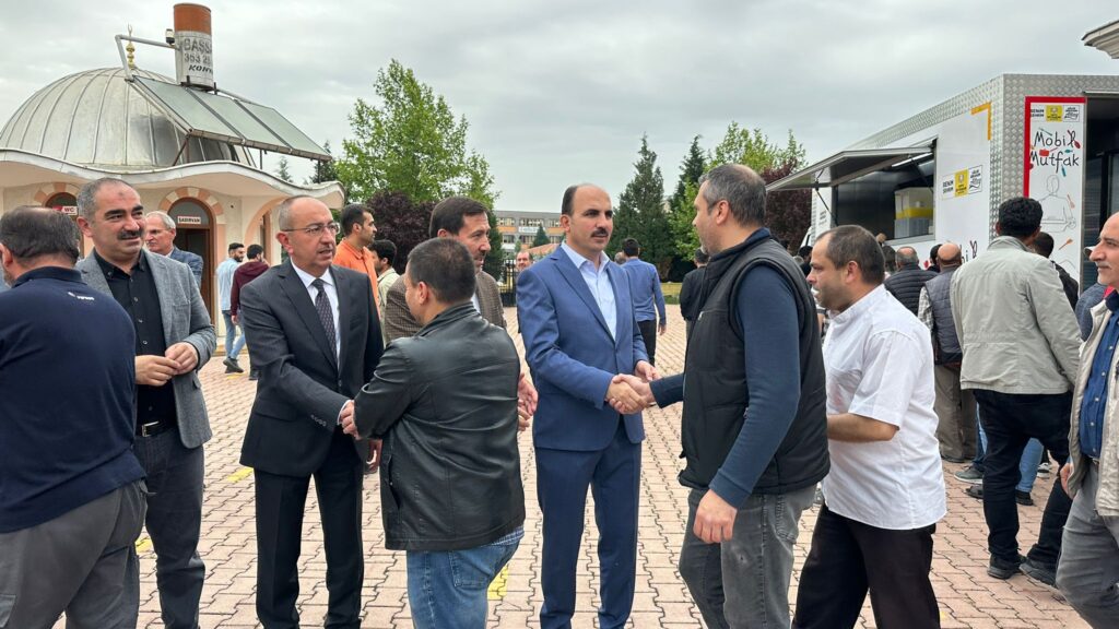 Başkan Altay  Cuma Buluşmalarında  vatandaşla bir araya geldi