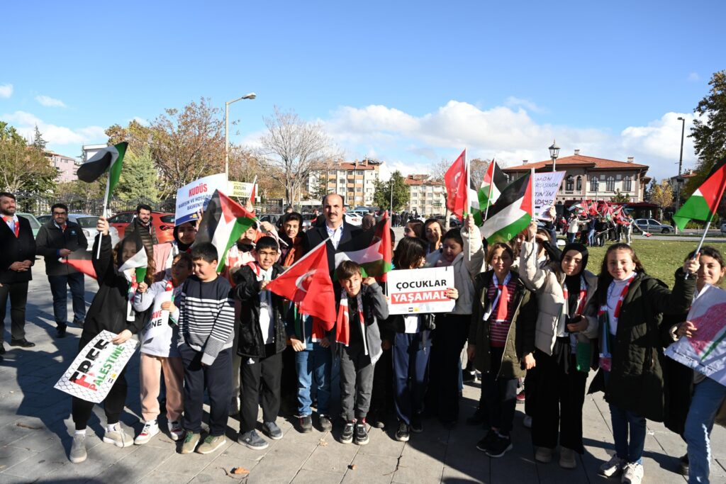 BÜYÜKŞEHİR BELEDİYESİ  “KUDÜS’ÜN ÇOCUKLARI” İÇİN  BASIN AÇIKLAMASI DÜZENLEDİ