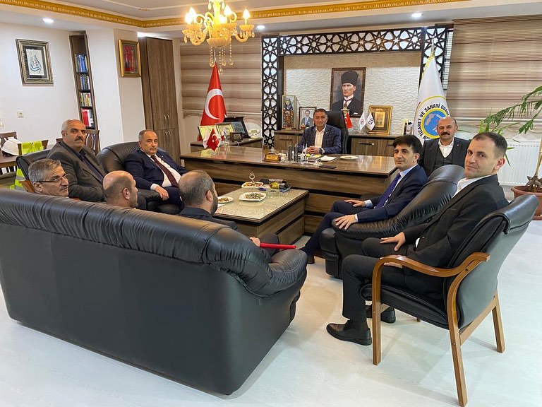 Ilgın Ticaret ve Sanayi Odası Yönetim Kurulu Başkanı Vehbi ÖZLEN’e Teşekkür