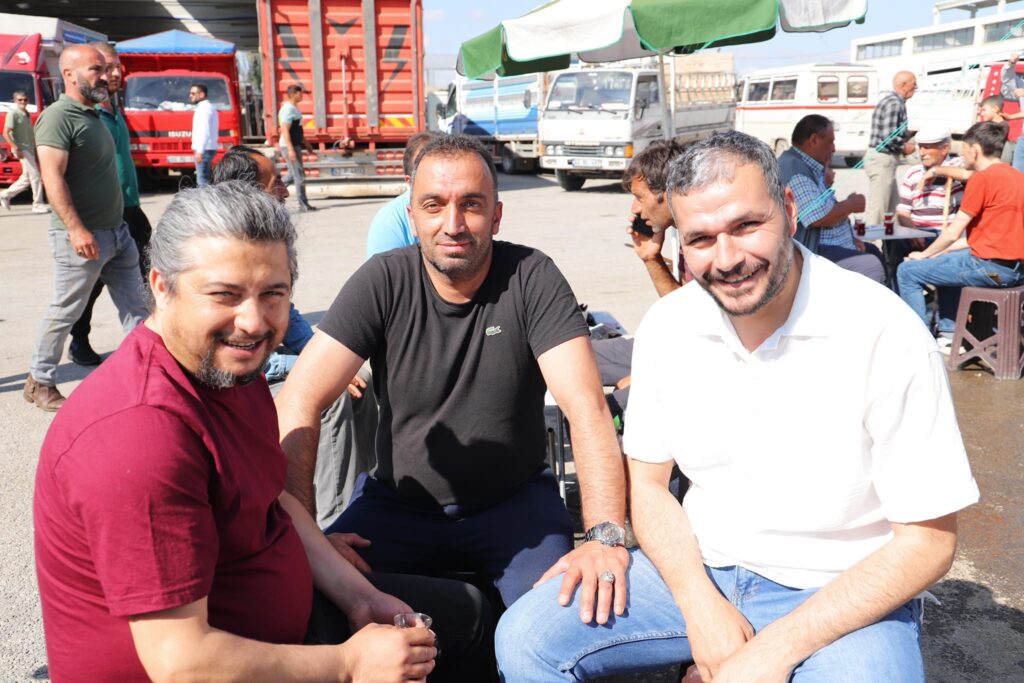 Kurban Bayramı’na sayılı günler kala  Hayvan Pazarında Hareketli Saatler Yaşanıyor