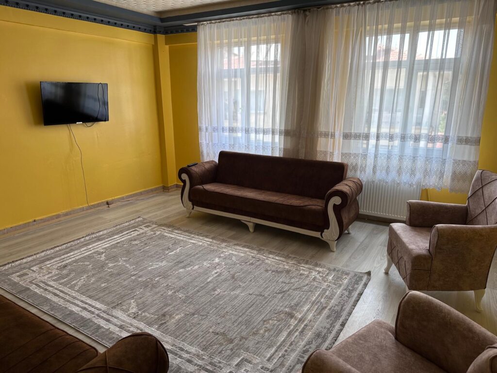 KRAL GROUP’TAN ILGIN MERKEZDE EŞYALI KİRALIK DAİRELER İRTİBAT: 0 542 396 2867