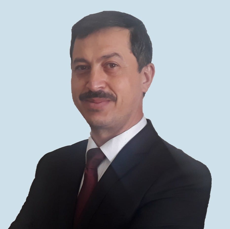 Müdür Mustafa Kılınç  Öğretmen Umudun,  adaletin timsali, güvenin,  şefkatin abidesidir.”