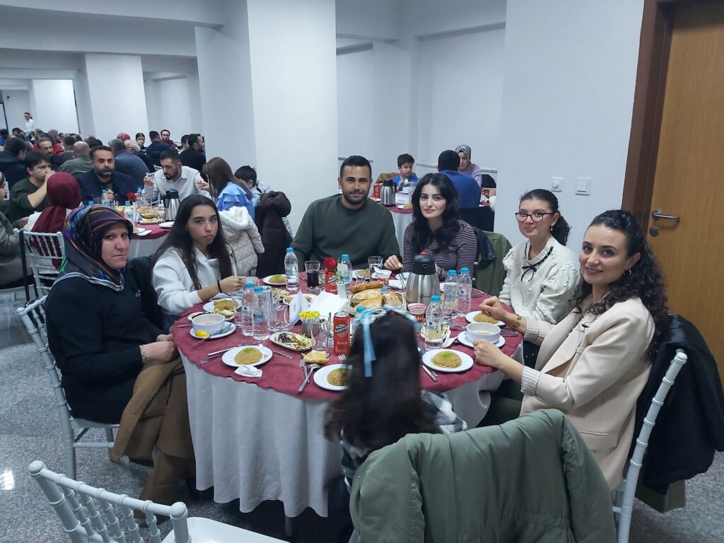 ILGIN EĞİTİM AİLESİ İFTAR SOFRASINDA BULUŞTU